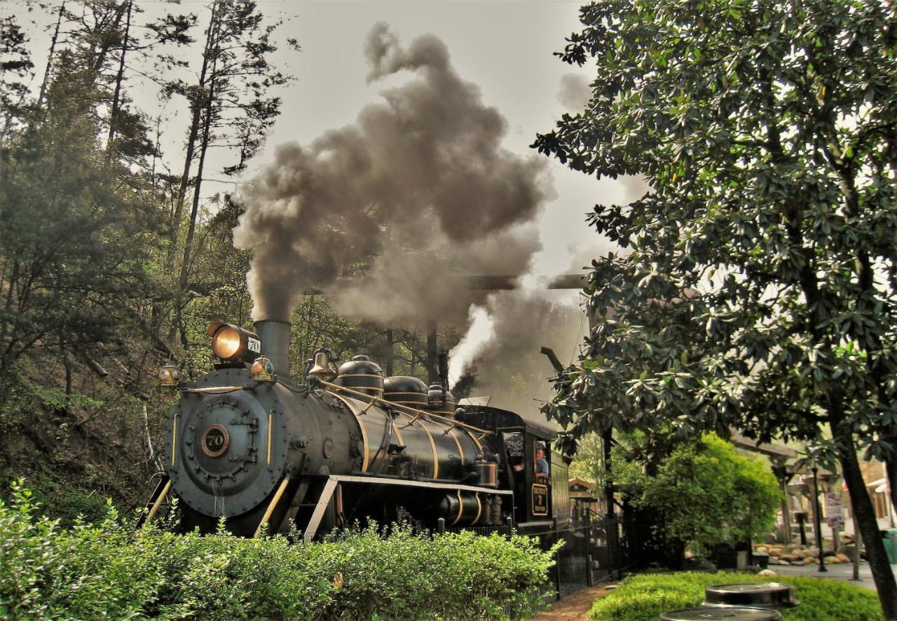 Chasing Fireflies Treehouse, 1089 Of Free Attraction Tickets For Each Paid Day, Dollywood And More! Sevierville Ngoại thất bức ảnh